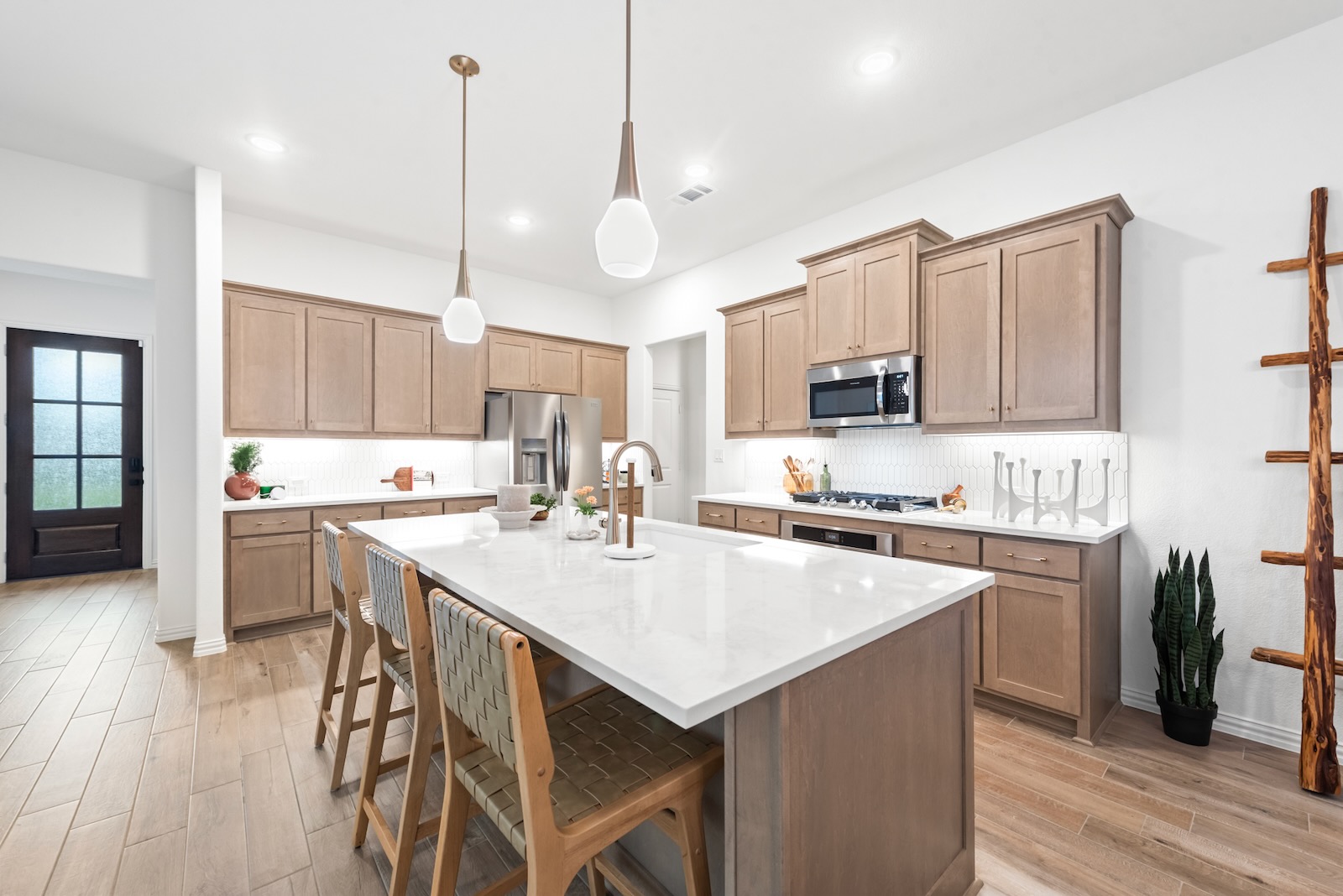 15045 Elite Drive - MLS - 022