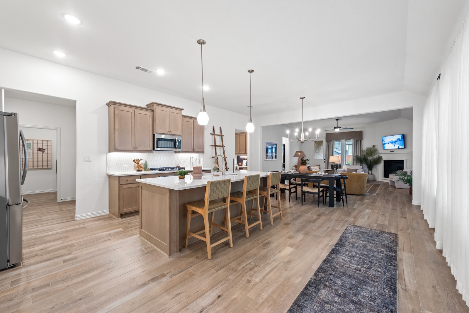 15045 Elite Drive - MLS - 025