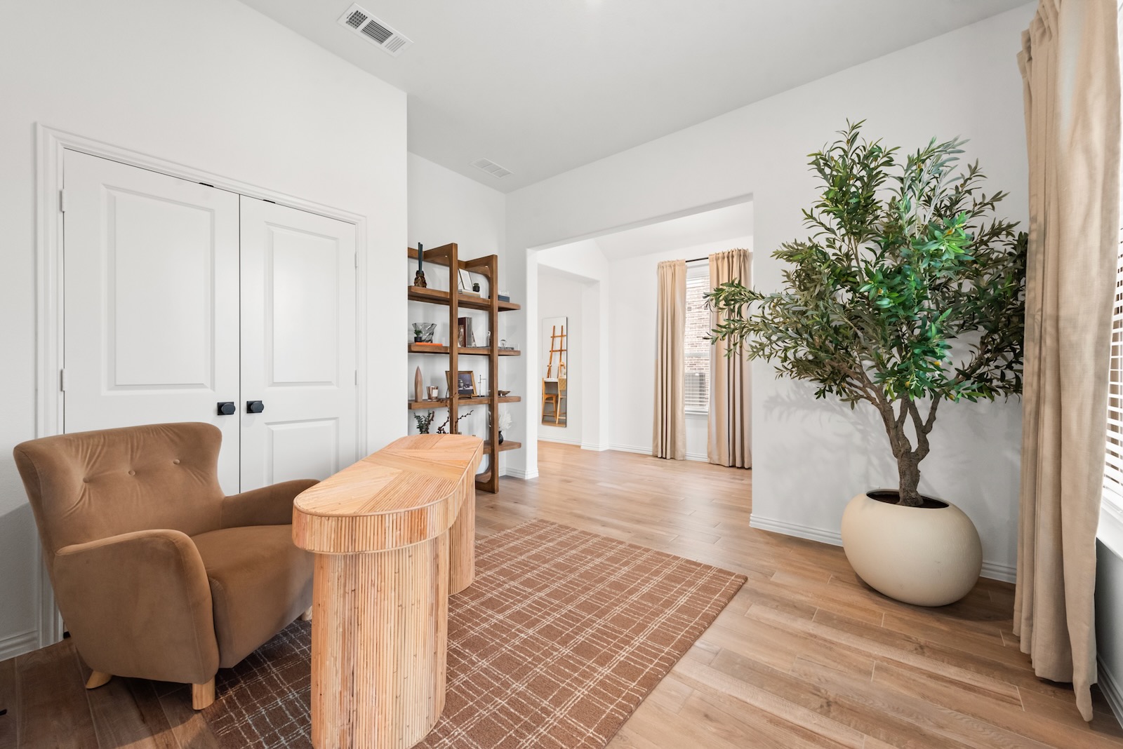 15045 Elite Drive - MLS - 027